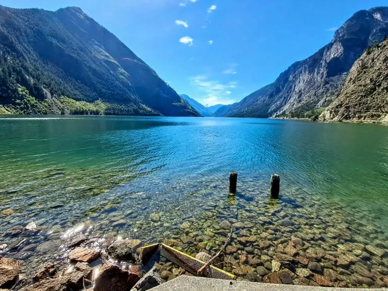 lake and mountain view for practicing open awareness and anchoring