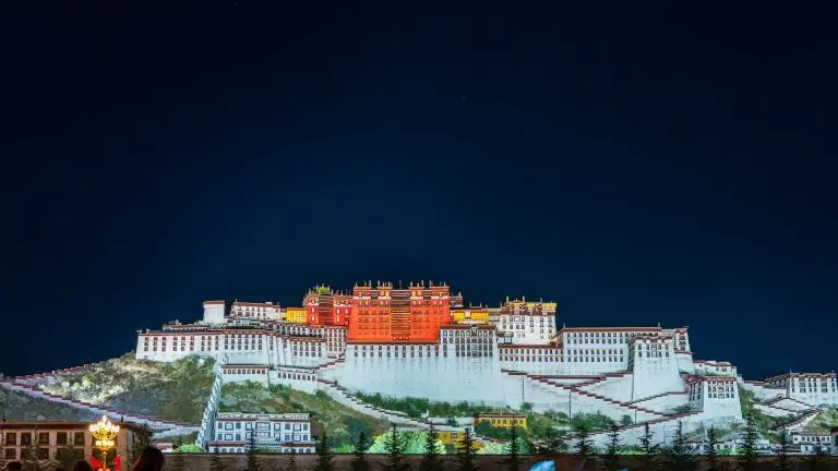 potola palace Tibetan Buddhist's home